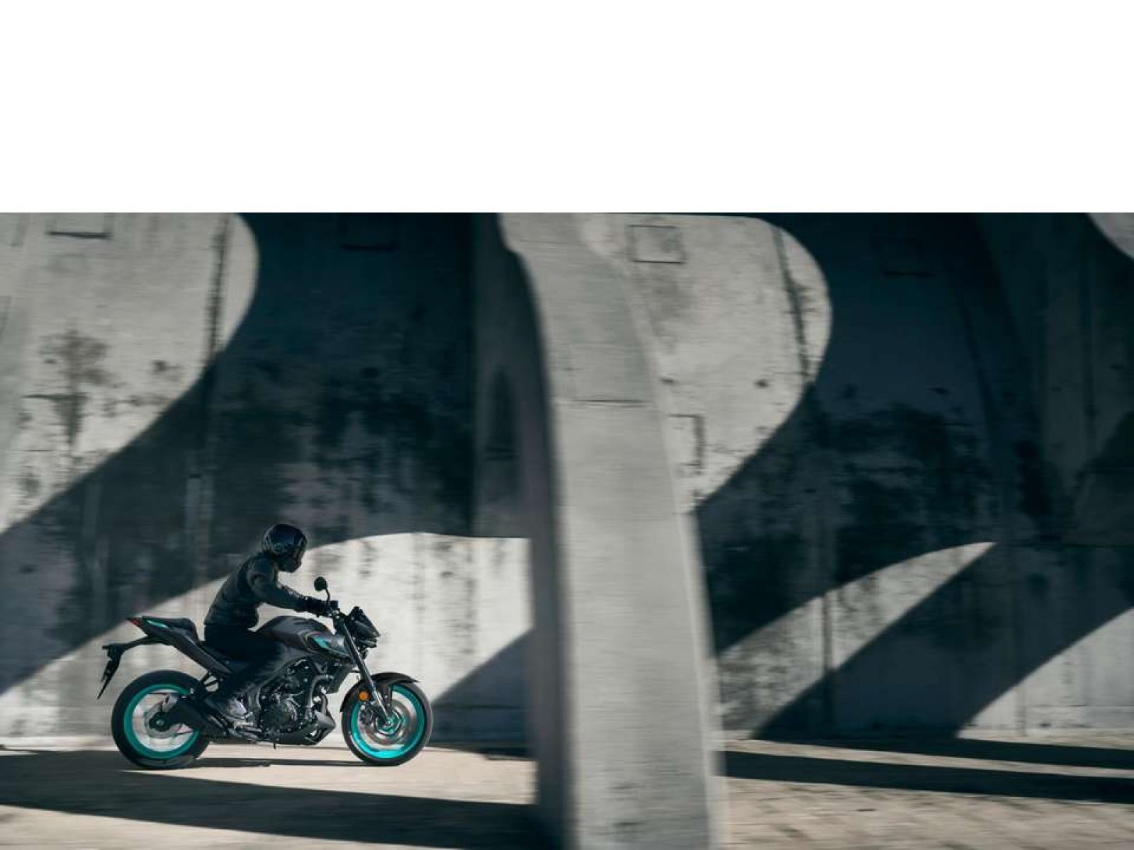 Мотоцикл YAMAHA MT-03 (Midnight Cyan) 2024